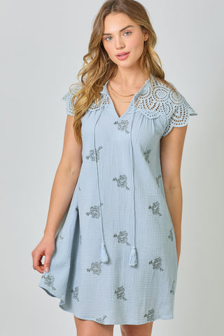 MY-EYELET SLEEVE DRESS