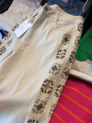 CROCHET PANELING ANKLE PANTS