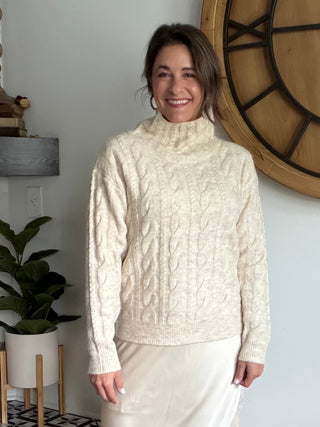 TAWNY OAT MOCK NECK