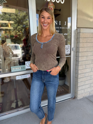 HENLEYNECK RIBBED TOP