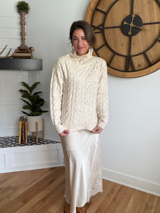 TAWNY OAT MOCK NECK