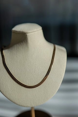 GOLD HERINGBONE NECKLACE, LIQUID NECKLACE 