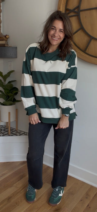 OVERSIZED STRIPED CREWNECK
