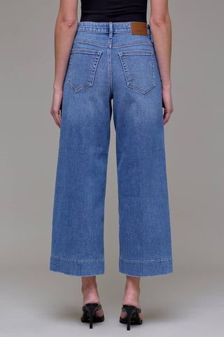 HIDDEN - MED WASH CROP STRETCH