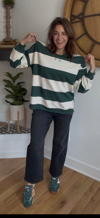 OVERSIZED STRIPED CREWNECK