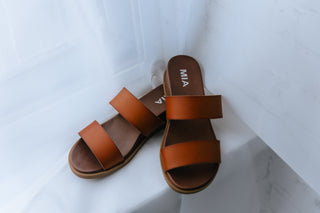 COMFY BROWN SANDAL SLIDE