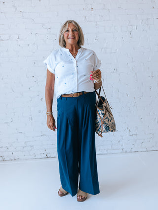 BYISILAS VNECK BLOUSE