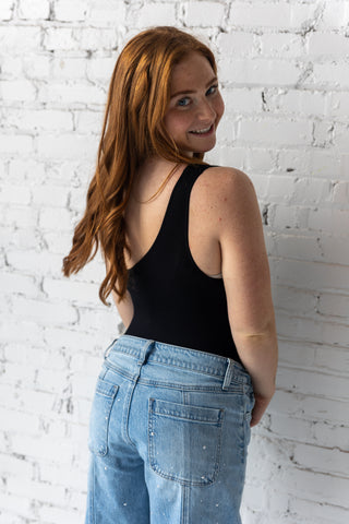 RIBBED ONE SHOULDER BODYSUIT