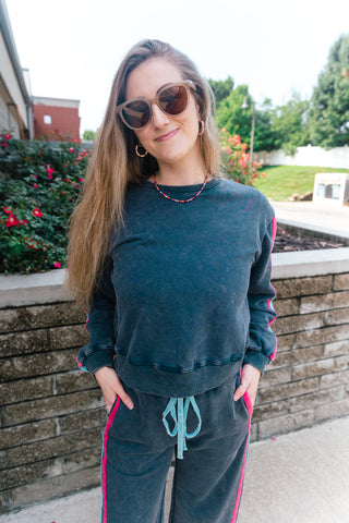 COLOR BLOCKED SWEATSHIRT