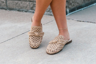 LAYCE RAFFIA MULE