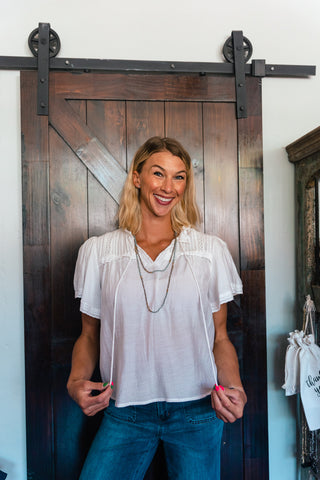 WHITE FLUTTER SLEEVE TOP