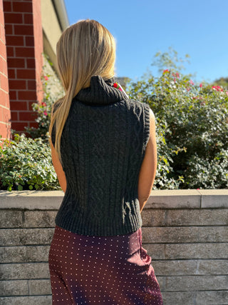 THEA GRAY SWEATER VEST