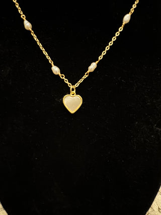 TINI HEART NECKLACE