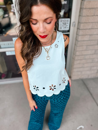 PALOMINO WHT SCALLOP TANK