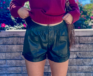 FAUX LEATHER BLACK SHORTS