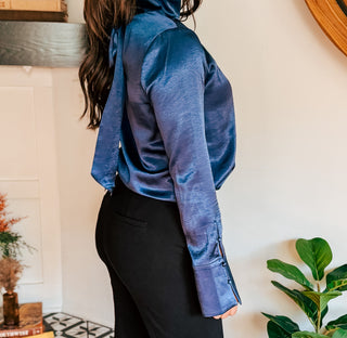 BOW & GLOW TIE BLOUSE