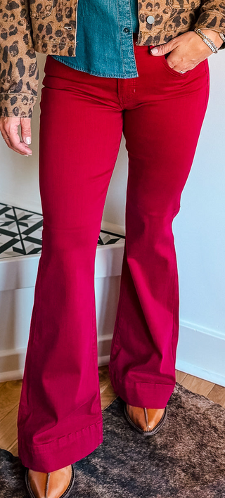 HANNAH CRANBERRY FLARE DENIM