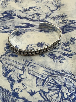 BOHO STUDDED CUFF