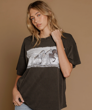 AU- HORSES BIG BOY TEE