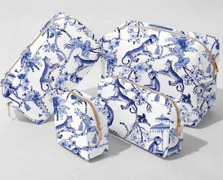 BLUE JUNGLE TOILETRY SET
