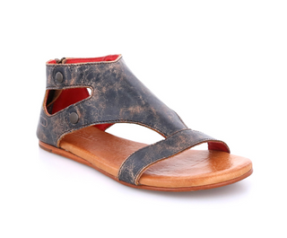 DISTRESSED LEATHER BLACK BUCKLE SANDAL BY BED|STU