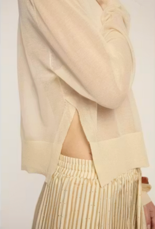 ECRU SUPER LIGHTWEIGHT SWEATER