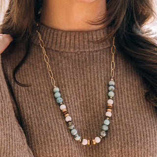 PEACEFUL NECKLACE