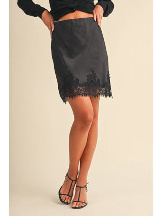 SATIN LACE MINI SKIRT